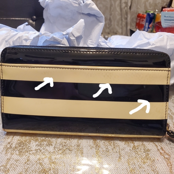 Kate Spade Penn Valley Neha Wallet - Picture 4 of 13